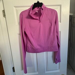 Lilac work out half zip with finger holes on sleeves NWOT
